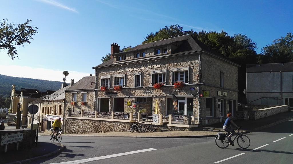 Les Boucles De Meuse Hotel 3 Etoiles Monthermé Exteriér fotografie