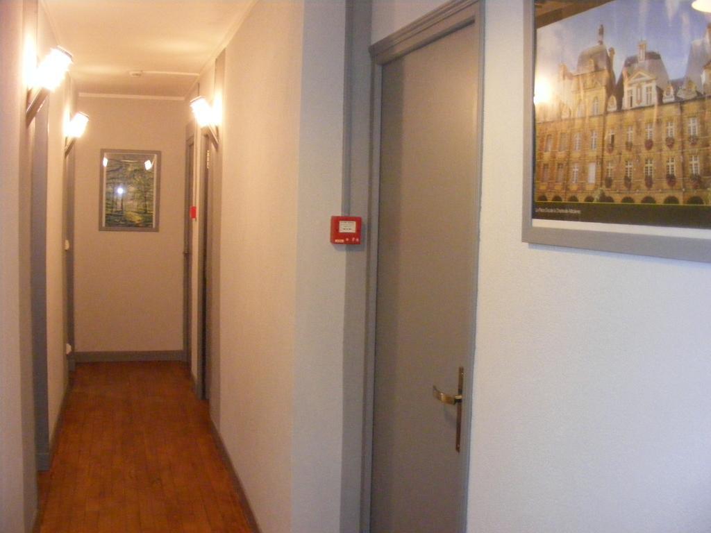 Les Boucles De Meuse Hotel 3 Etoiles Monthermé Exteriér fotografie